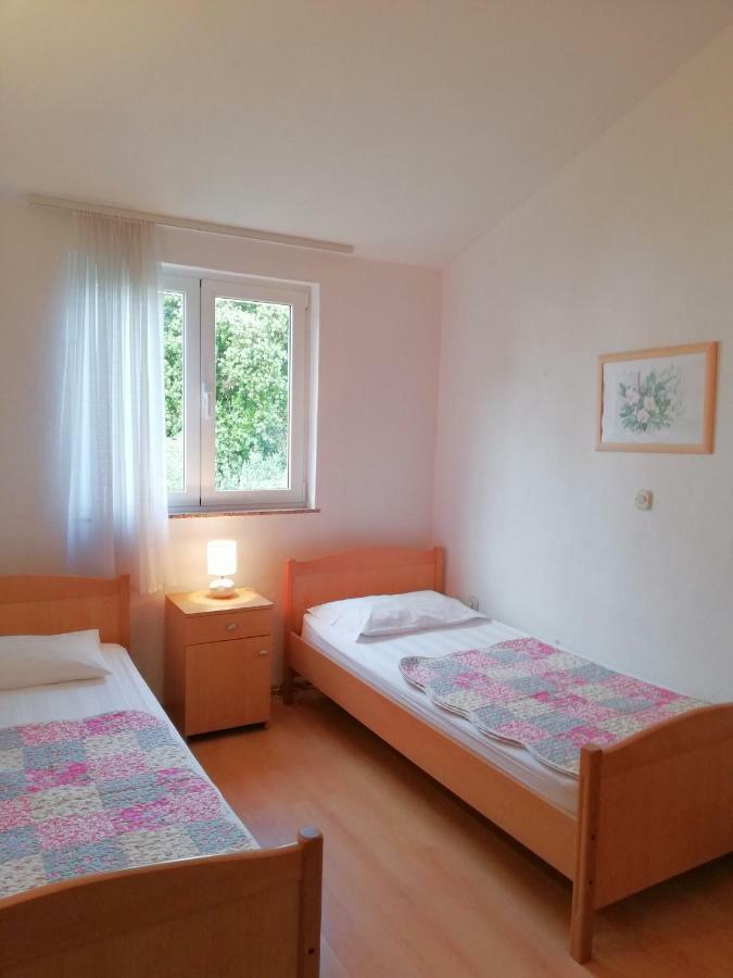 Apartments Roko Lalin Pakoštane Εξωτερικό φωτογραφία