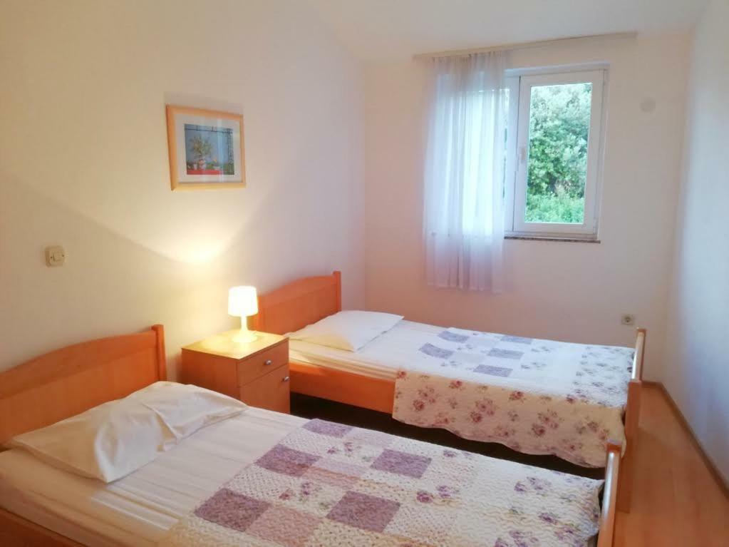Apartments Roko Lalin Pakoštane Εξωτερικό φωτογραφία