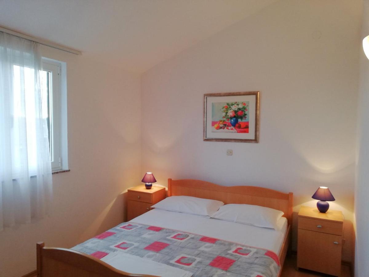 Apartments Roko Lalin Pakoštane Εξωτερικό φωτογραφία